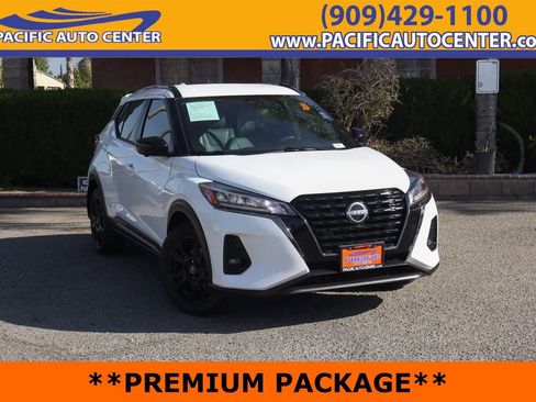 Used 2023 Nissan Kicks SR w/ SR Premium Package FWD image 1