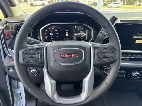 New 2026 GMC Sierra 2500 SLT AWD/4WD image 19