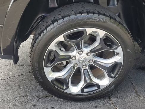 Used 2023 RAM 1500 Limited AWD/4WD image 5