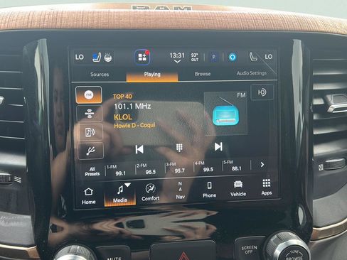 Used 2022 RAM 1500 Limited w/ Body Color Bumper Group AWD/4WD image 11
