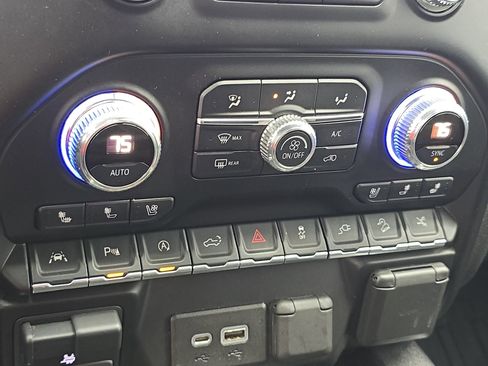 Used 2019 GMC Sierra 1500 Denali w/ Denali Ultimate Package image 23