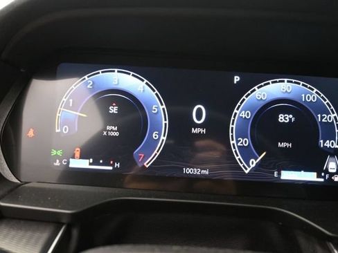 Used 2025 Jeep Grand Cherokee Altitude AWD/4WD image 18