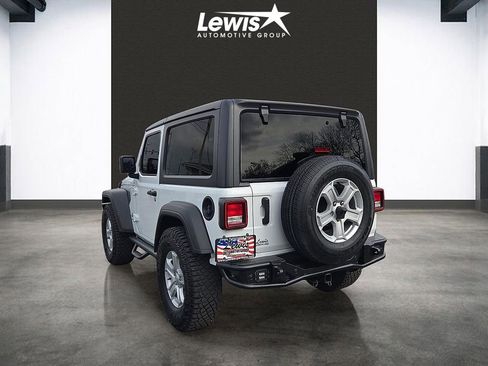 Used 2021 Jeep Wrangler Sport AWD/4WD image 3