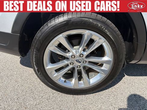 Used 2018 Ford Explorer XLT w/ Equipment Group 202A FWD image 39