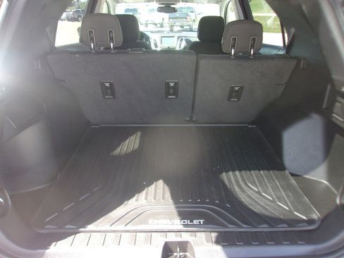 Used 2018 Chevrolet Equinox LT FWD image 22