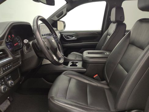 Used 2021 Chevrolet Suburban LT AWD/4WD image 17