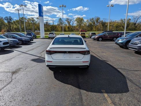 Certified 2025 Honda Accord Sport image 4