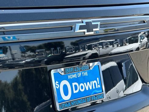 Used 2022 Chevrolet Suburban Z71 w/ Z71 Off-Road Package AWD/4WD image 28