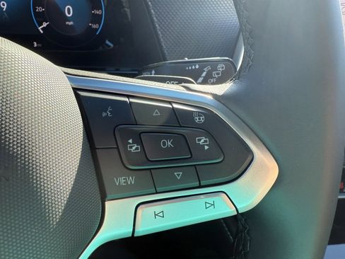 New 2026 Volkswagen Atlas Cross Sport SEL R-Line image 17