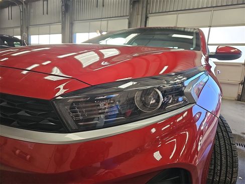 Used 2024 Kia Forte LXS image 31