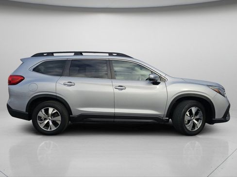 Used 2024 Subaru Ascent Premium w/ Convenience Package image 23