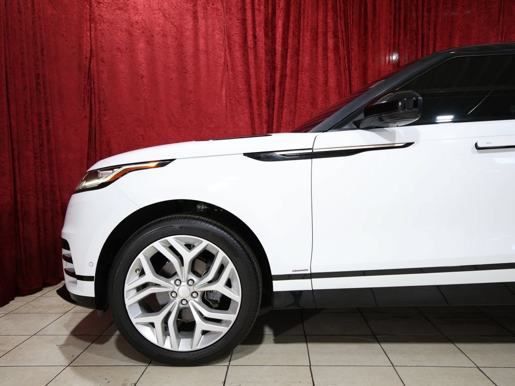 Used 2018 Land Rover Range Rover Velar R-Dynamic SE AWD/4WD image 5