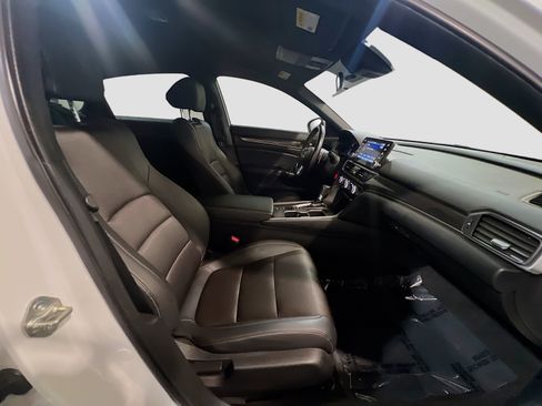 Used 2020 Honda Accord Sport image 18