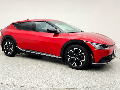 Used 2022 Kia EV6 Wind image 3