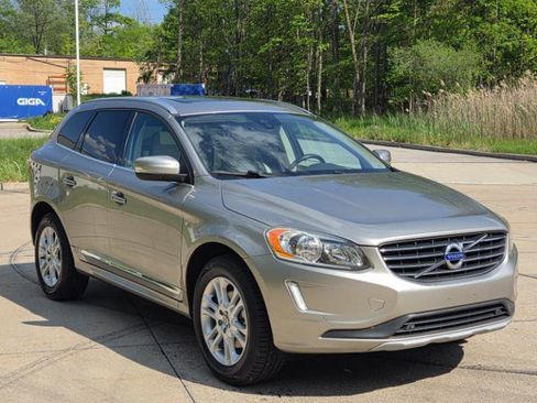 Used 2016 Volvo XC60 T5 Premier w/ Protection Package AWD/4WD image 7