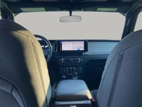 Used 2025 Jeep Wrangler Sport image 29