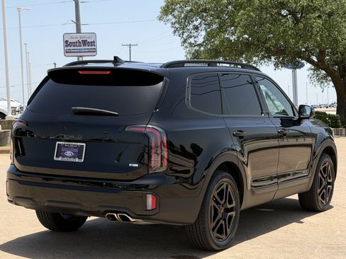 Used 2025 Kia Telluride SX X-Line AWD/4WD image 4