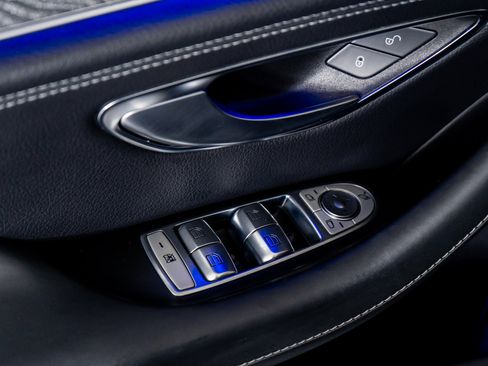 Used 2021 Mercedes-Benz AMG GT 63 image 53