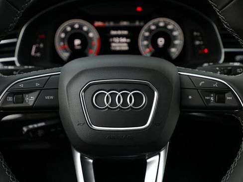Used 2025 Audi Q7 3.0T Prestige w/ Prestige Package image 33