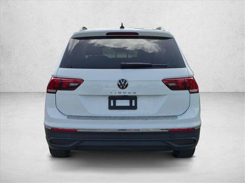 Used 2022 Volkswagen Tiguan S FWD image 6