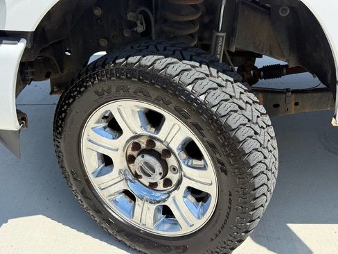 Used 2016 Ford F250 XLT w/ XLT Value Package AWD/4WD image 10