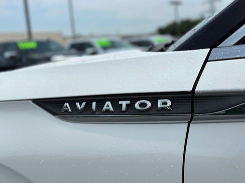 Used 2023 Lincoln Aviator Reserve w/ Equipment Group 201A AWD/4WD image 39