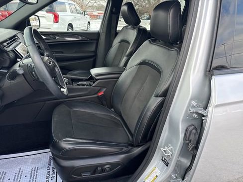 Used 2021 Jeep Grand Cherokee L Laredo image 25