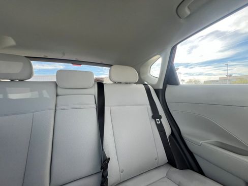 Used 2025 Hyundai Kona SEL image 37