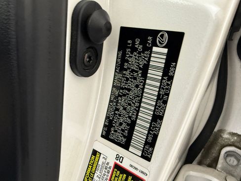 Used 2020 Lexus ES 350 Ultra Luxury w/ Accessory Package 2 image 21