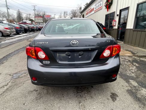 Used 2010 Toyota Corolla LE image 5