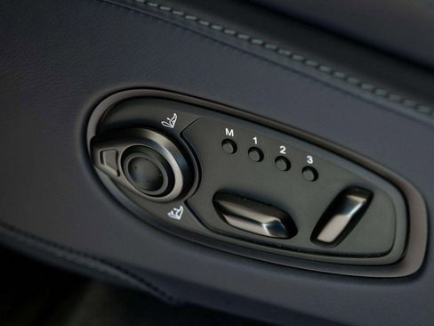 Used 2025 Aston Martin DBX 707 image 18