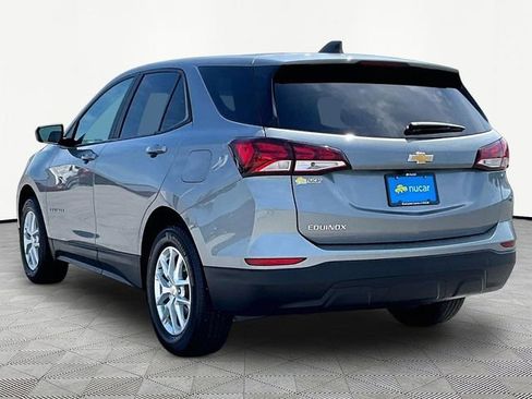 Used 2023 Chevrolet Equinox LS w/ LS Convenience Package FWD image 4