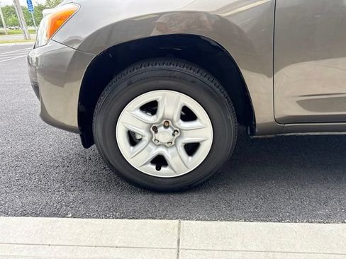 Used 2011 Toyota RAV4 2WD w/ Base L4 Extra Value Pkg image 9