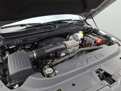 Used 2022 RAM 1500 Big Horn AWD/4WD image 32