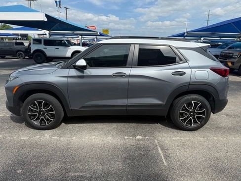 Used 2021 Chevrolet TrailBlazer ACTIV w/ Sun and Liftgate Package AWD/4WD image 9