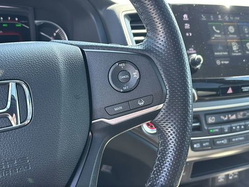 Used 2023 Honda Passport EX-L image 18