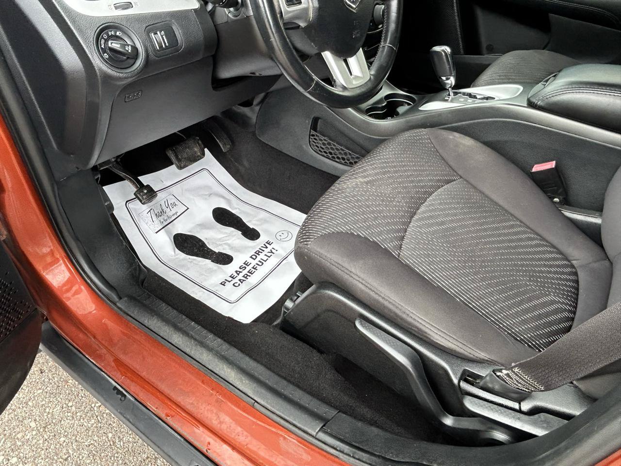 Used 2014 Dodge Journey SXT FWD image 10