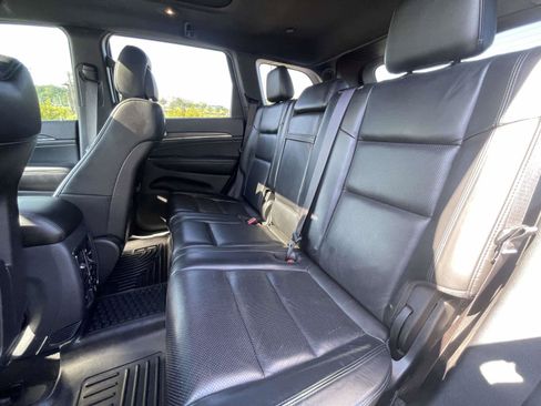 Used 2020 Jeep Grand Cherokee Limited w/ Luxury Group II AWD/4WD image 13