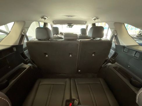 Used 2021 Kia Sorento S image 24