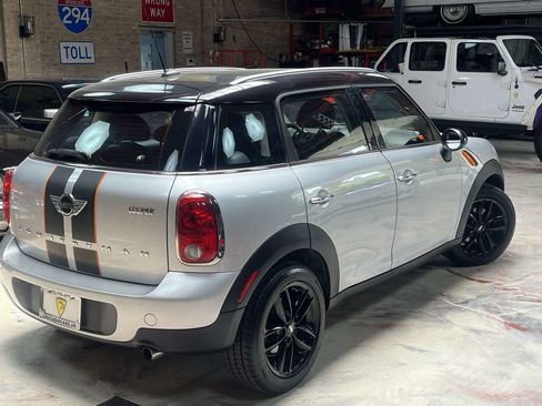 Used 2014 MINI Cooper Countryman FWD image 2