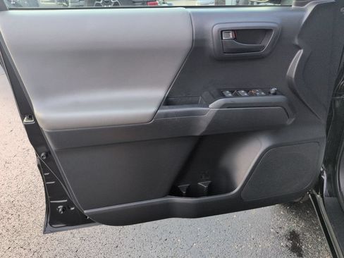 Used 2023 Toyota Tacoma SR AWD/4WD image 10