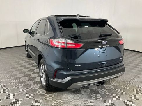 Used 2024 Ford Edge SEL w/ Convenience Package AWD/4WD image 4