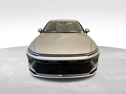 Used 2024 Hyundai Sonata SEL FWD image 8