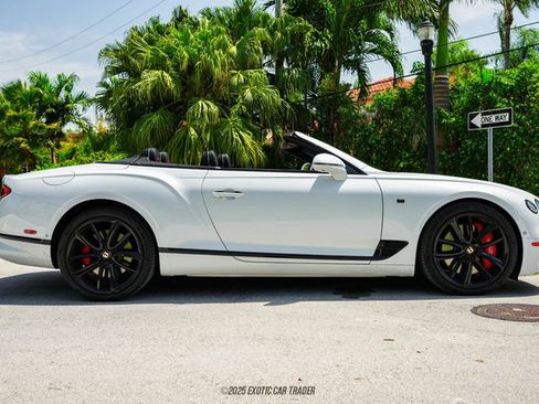 Used 2020 Bentley Continental GT V8 First Edition image 9