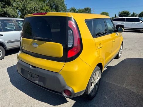 Used 2015 Kia Soul + FWD image 6
