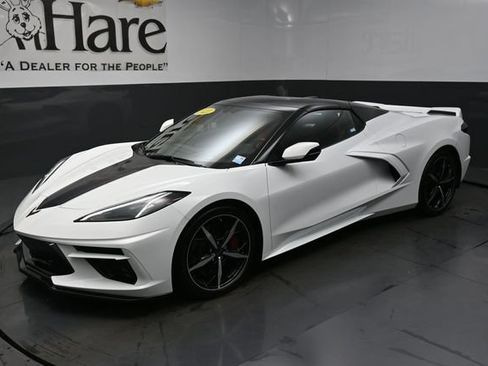 Used 2021 Chevrolet Corvette Stingray Premium Conv w/ Z51 Performance Package RWD image 25
