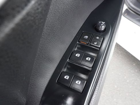 Used 2019 Toyota Camry SE image 15