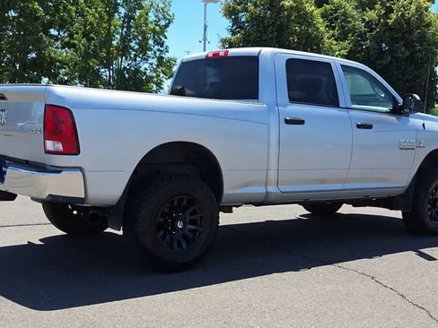 Used 2018 RAM 2500 Tradesman w/ Chrome Appearance Group AWD/4WD image 8