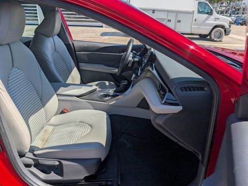 Used 2022 Toyota Camry SE w/ TRD Appearance Package (TMS) image 17