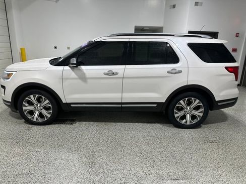 Used 2018 Ford Explorer Platinum image 26